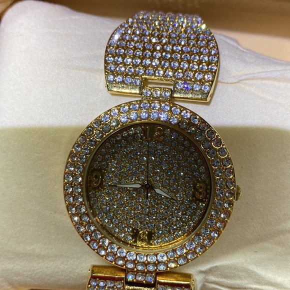 Mk Mike Woman Watch, goldtone plate,Links can not be removed , crystal - Picture 5 of 13